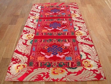 Tischläufer Brokat Unendlicher Knoten rot