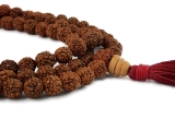 Rudraksha Mala Gebetskette dunkelorange gefärbt 8 mm